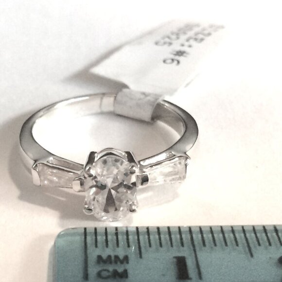 Vintage Sterling Silver Engagement Ring Size 6 Cubic Zirconia Solitaire 925 - Picture 11 of 11